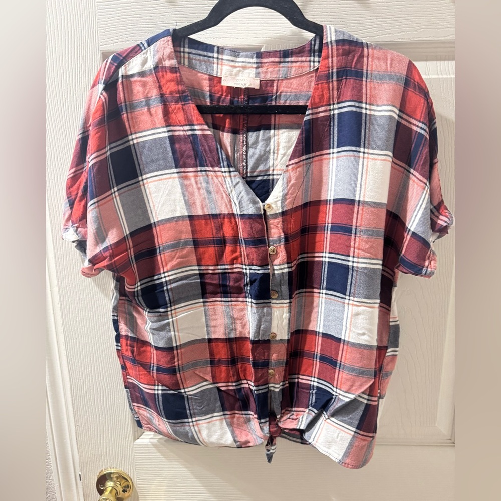 Como Vintage Red and Blue Plaid Short Sleeve Top
